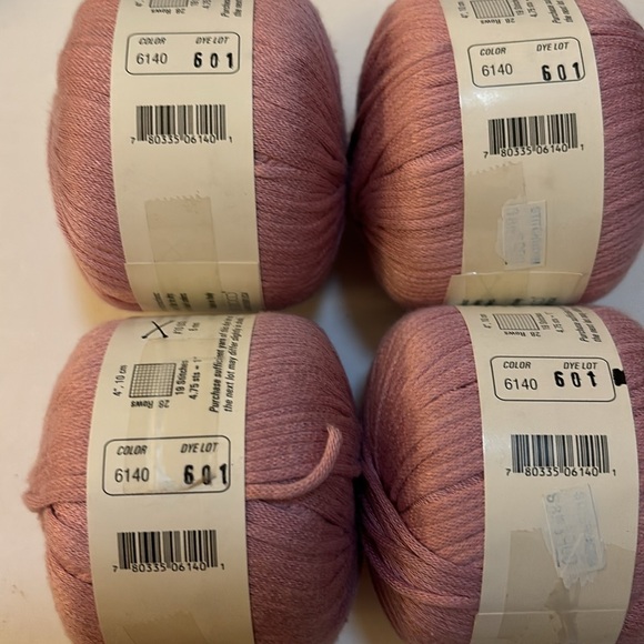 NWT “UltraSilk” ribbon texture yarn from Berroco. Bundle of 4 50-gm cakes. - Picture 5 of 5